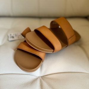 REEF Cushion Vista Sandals